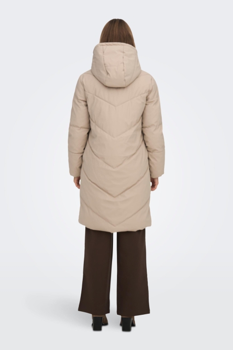Jacqueline de Yong jdyulrikka water rep puffa otw noos